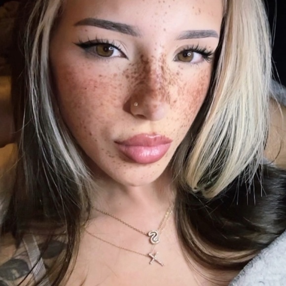 tatianacarmelaa